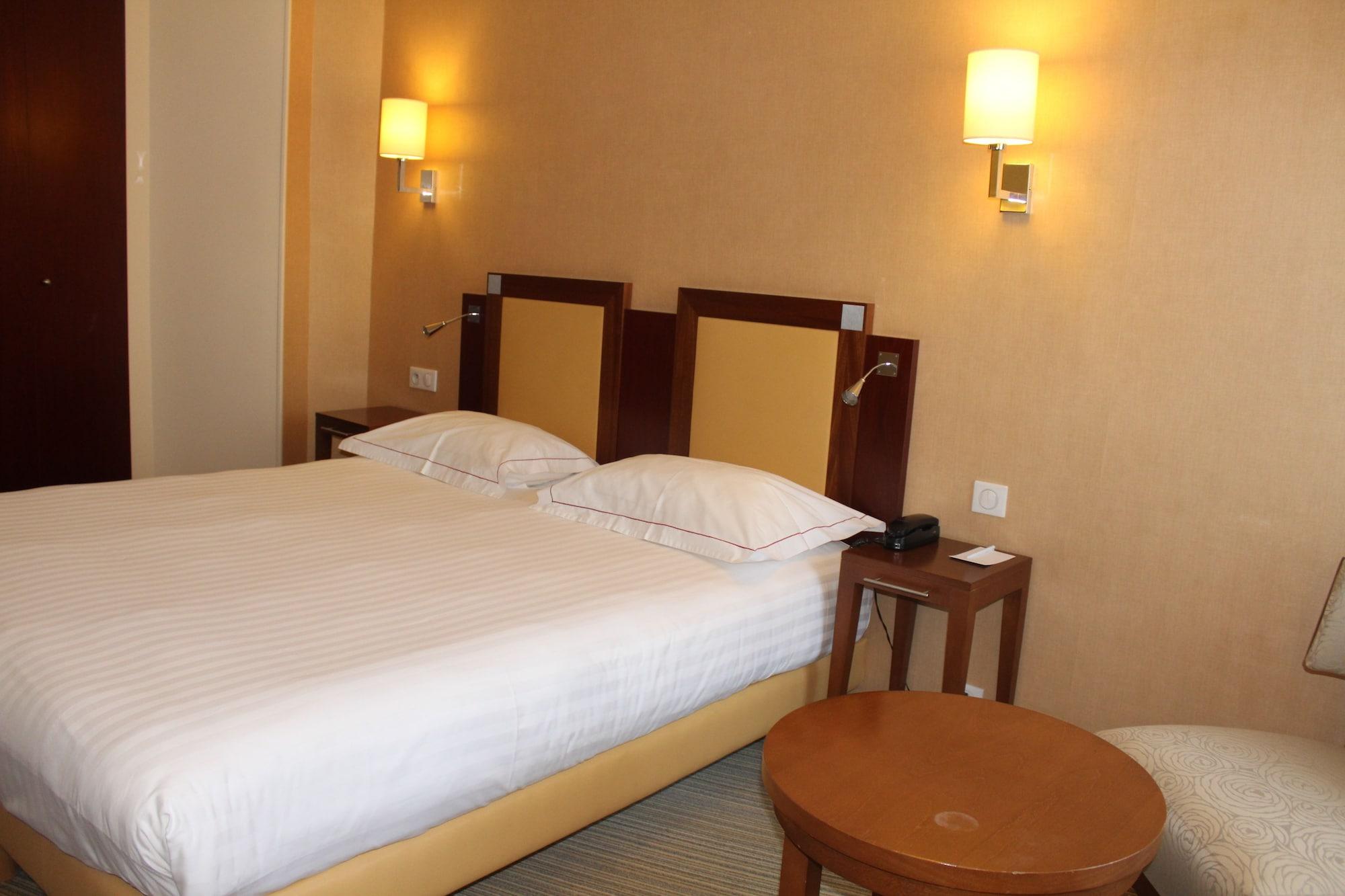 Best Western Plus Hotel D'Angleterre Bourges Dış mekan fotoğraf