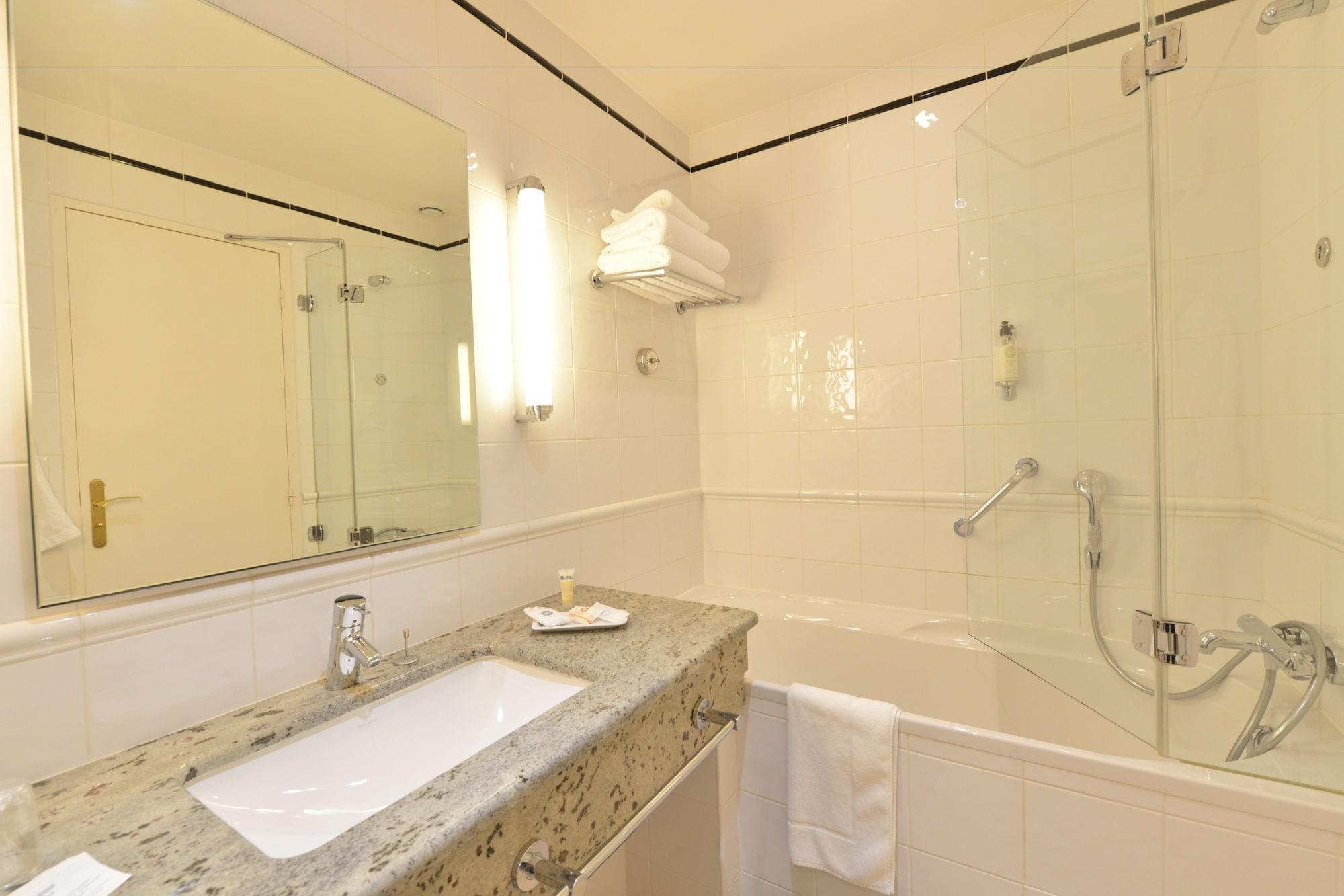 Best Western Plus Hotel D'Angleterre Bourges Dış mekan fotoğraf